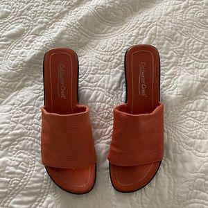 Coldwater Creek orange sandals/slippers with small platform heel 60s 70s vintage